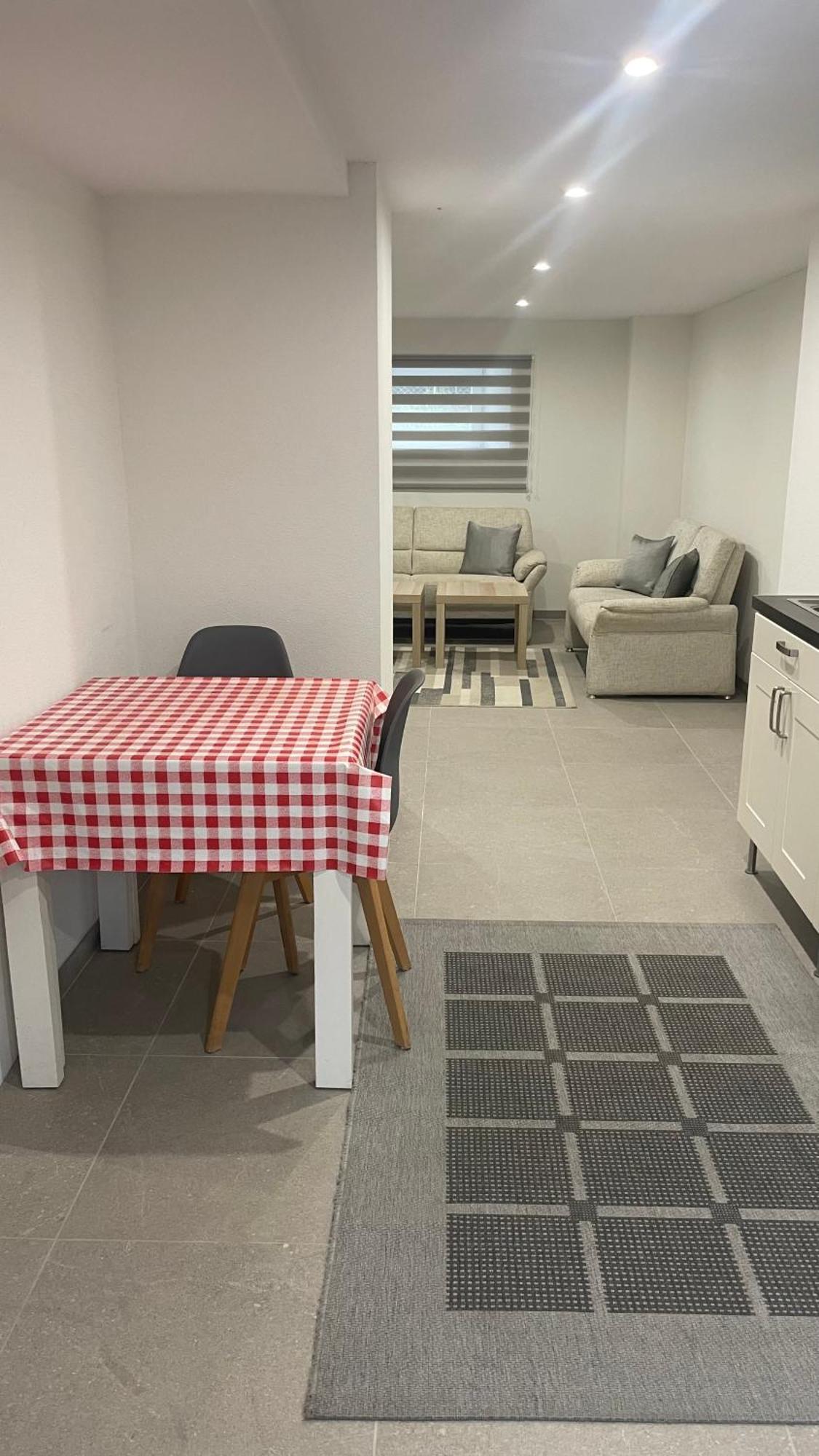 Appartement Bes,, F2 Renove Confort Avec Entree Independante Wittenheim Exterior foto