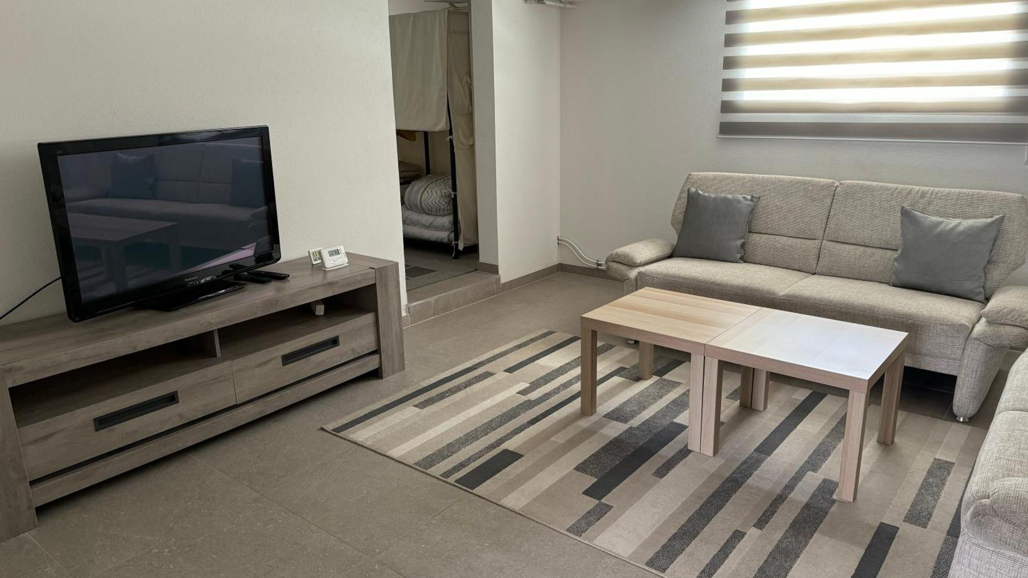 Appartement Bes,, F2 Renove Confort Avec Entree Independante Wittenheim Exterior foto